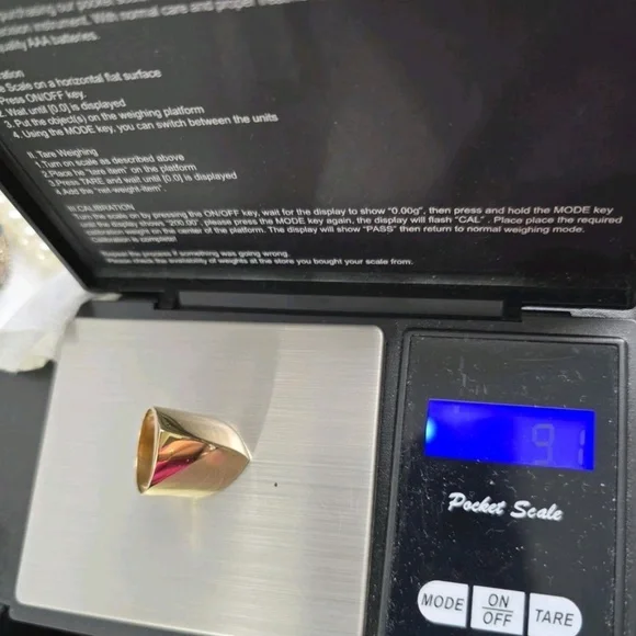 18K solid gold Sharp Edge Estate Ring - Picture 11 of 15